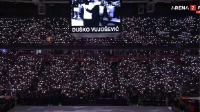 FILM, SUZE I BOL Beogradska arena i Partizan se na nezapamćen način oprostili od legende kluba - Duška Vujoševića