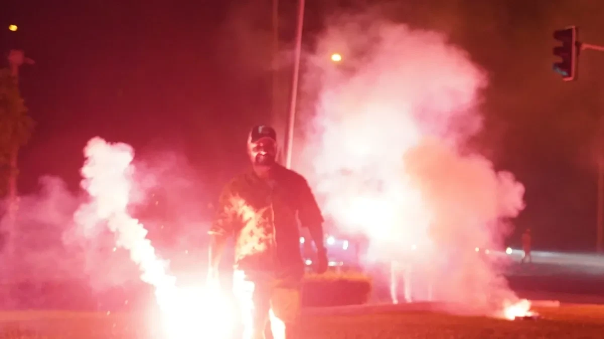 KRADE NA VELIKI PETAK Kamere uhvatile poznatog Srbina na delu! (VIDEO)