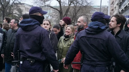 E, SAD SU PREŠLI IGRICU, ALI U BLAMIRANJU! Nova blokaderska ideja - Smejati se ili plakati? (FOTO)