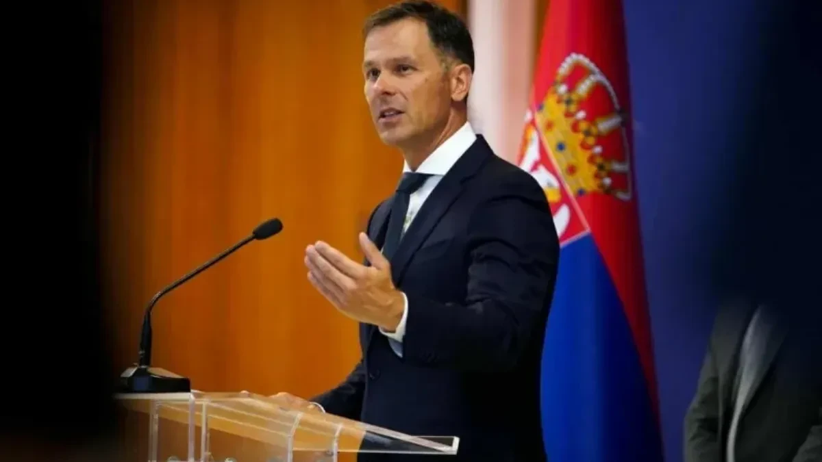 VASKRS NAM DAJE SNAGU Siniša Mali čestitao uskršnje praznike patrijarhu i svim vernicima