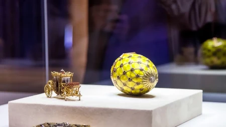 ČUVENA FABERŽEOVA JAJA SU NAJSKUPLJA USKRŠNJA JAJA IKADA NAPRAVLJENA Kreirana su za Romanove, a danas se čuvaju u muzejima širom sveta