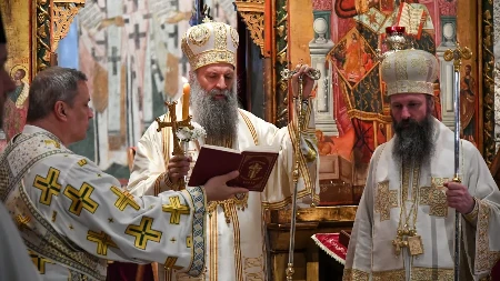 PATRIJARH PORFIRIJE SLUŽIO VASKRŠNJU LITURGIJU U PEĆKOJ PATRIJARŠIJI Prisustvovao veliki broj vernika (FOTO)