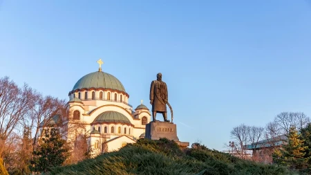 STIŽE TEMPERATURNI ŠOK, A ONDA PREOKRET Beograd čekaju pljuskovi sa grmljavinom!