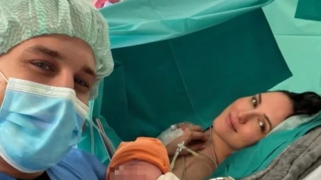 DRAMA ISPRED BOLNICE NA USKRS Pevačici pretili policijom pred porođaj: "Eksplodiraće mi mozak" (FOTO)