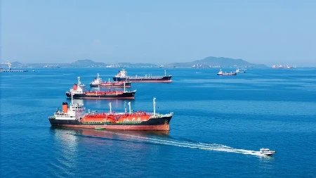 Iran sada naplaćuje - kreće novi režim prolaska brodova kroz Ormuski moreuz