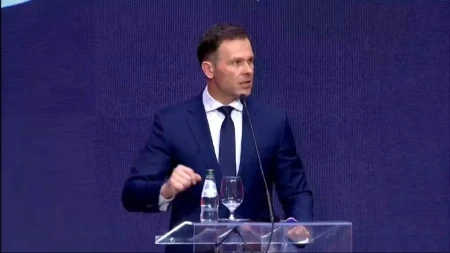 ČESTITKA SINIŠE MALOG: Želim vas da praznik Hristovog vaskrsenja provedete u dobrom zdravlju i radosti, okruženi ljubavlju i najmilijima