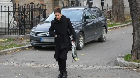 ODUZETA IMOVINA NAŠOJ PEVAČICI: "Živim u stanu od 39 kvadrata, sve je prebacio na svoje ime"