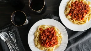 RECEPT BRUKLINA BEKAMA ZA ŠPAGETE BOLONJEZE Brz, lak i uspeva baš svima