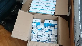 PAO SA SKORO 4.000 KUTIJA LEKOVA Policija upala u stan, otkrila ilegalnu trgovinu