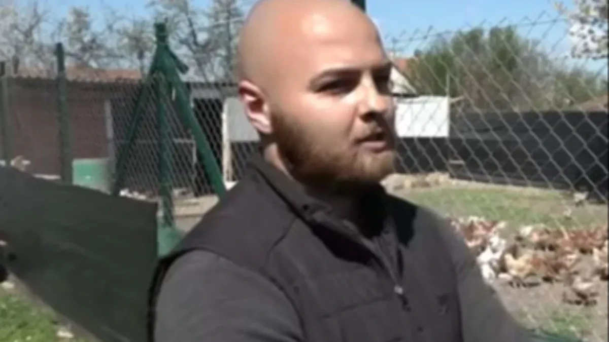 ZA GODINU DANA PROMENIO ŽIVOT Krenuo bez znanja, danas ne stiže da proda! Nemanja (26) iz Obrenovca hit na mrežama  