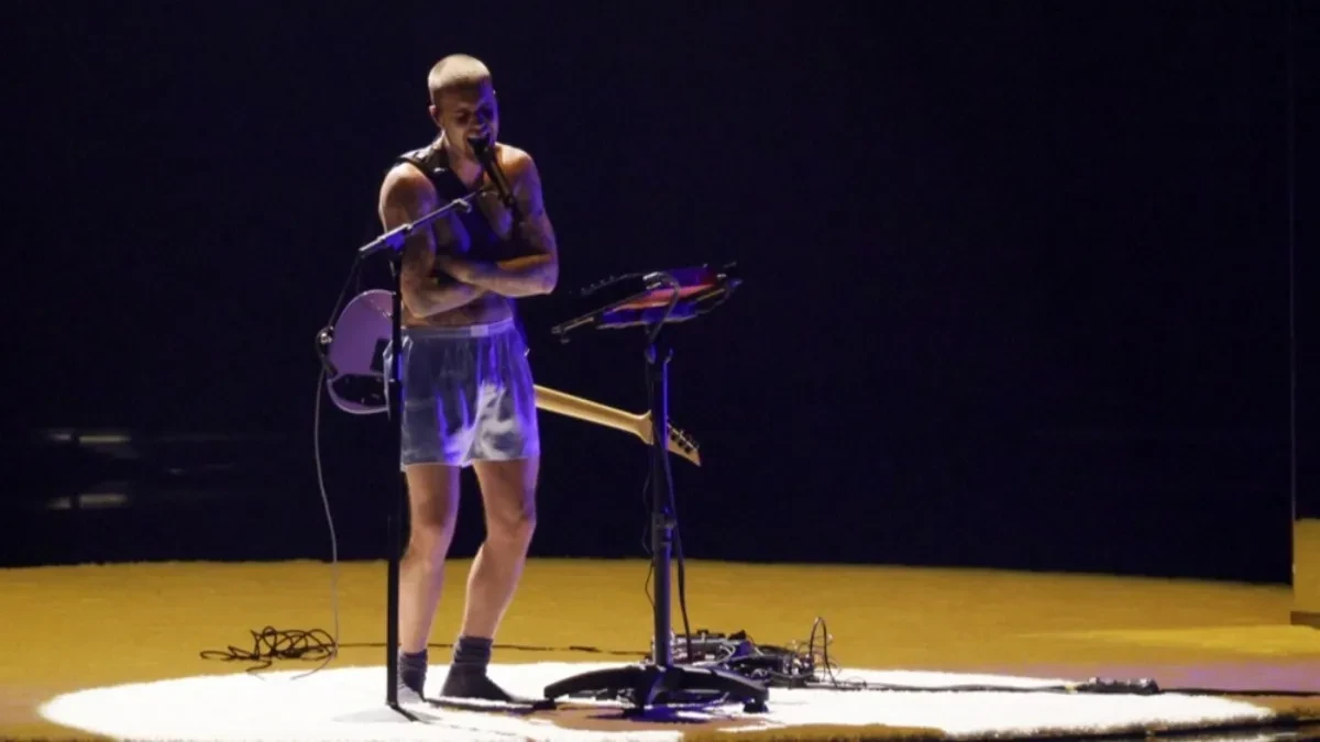 Šta je to stavio na zube, dijamante? Nakit Džastina Bibera obara sa nogu, da li zbog njega nije mogao da peva ili?