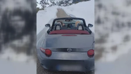 NESTVARNA SLIKA IZ CRNE GORE! Sneg do kolena na Žabljaku, oni "zapucali" KABRIOLETOM (VIDEO)