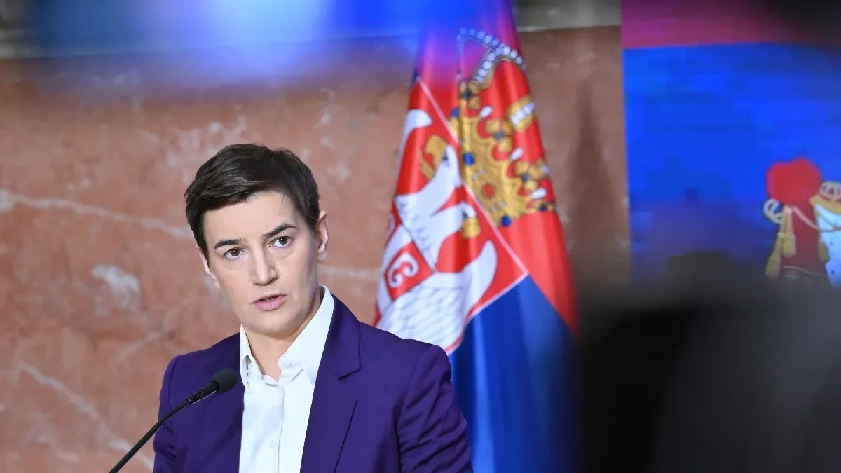 "TRAŽILI SEDNICU O POVERENJU VLADI, SAD SE PLAŠE DA ĆEMO IZGLASATI NEPOVERENJE" Brnabić: Vidi se da pažljivo planiraju poteze i funkcionišu kao švajcarski sat