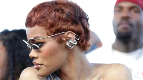 Sva u mreži, ocrtava se sve, dekolte do pupka! Glumica isklesanim telom srušila internet!