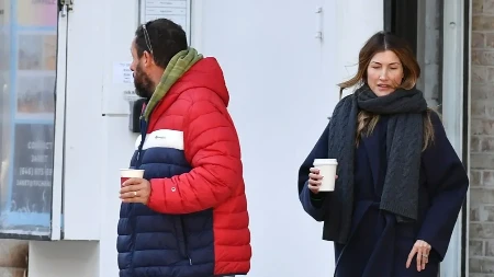 Bogataš koji kupuje na buvljaku: Glumac se prevozi biciklom i ne troši pare, a ima milione!