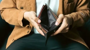 Što ste se rasipali, rasipali ste se, jer nećete imati više: Ovaj znak čeka finansijska propast do kraja aprila, njima će se smrknuti