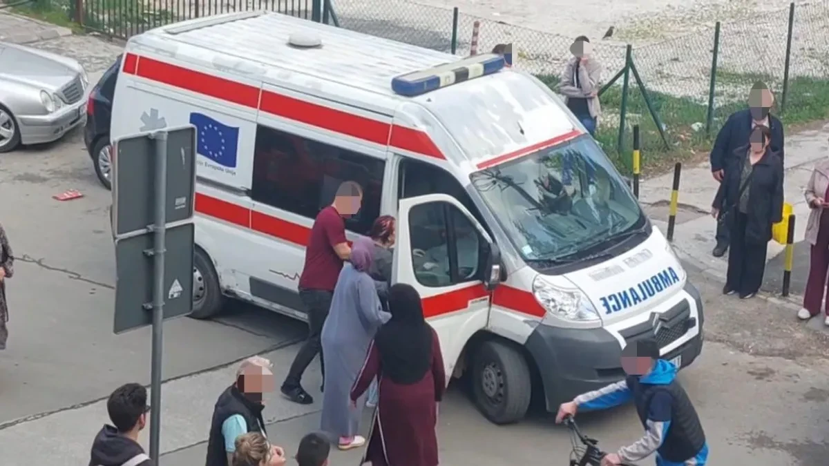 PRVE SLIKE UŽASA U NOVOM PAZARU Žena pala sa terase stambene zgrade, zadobila povrede opasne po život (FOTO)