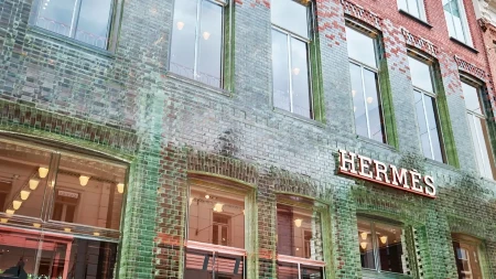 Rat ruši modnu elitu - prodaja pala, akcije potonule