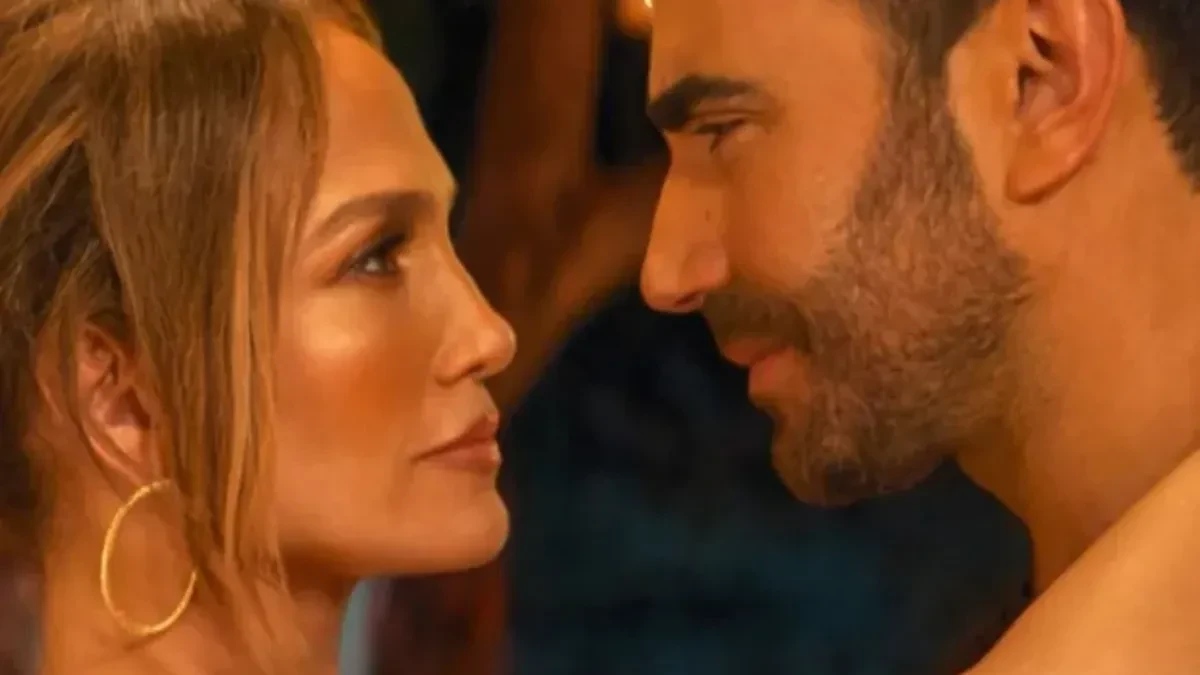 Ljubav posle Afleka: Džej Lo bacila oko na kolegu sa seta - romansa bukti na očigled svih