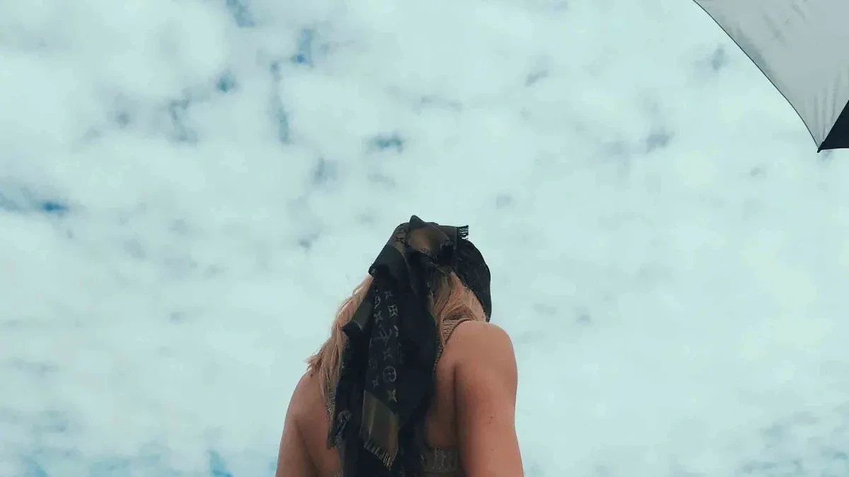 SESTRE ZARATILE Starija uradila nešto neoprostivo, pa mlađa pošizila istog trena