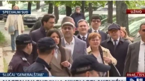 JEDNA REPORTERKA N1 OSTALA UZ ŠOLAKA, DRUGA PRIHVATILA NOVOG VLASNIKA: Pogubile se i u 10 minuta iznele dve oprečne stvari!