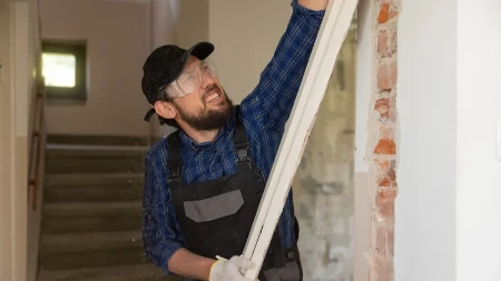 ČOVEK RENOVIRAO STARU KUĆU, PA DOŽIVEO - ŠOK ŽIVOTA Ostao je bez teksta, jeza mu je prošla niz kičmu