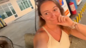 NA 2 MINUTA JE IZAŠLA IZ AUTOBUSA, I OSTALA NA 9.600 KILOMETARA OD KUĆE Horor šta je doživela ova turistkinja