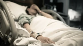 LEKARI NISU MOGLI DA VERUJU Devojka kašljala mesec dana bez prestanka, a onda su joj u plućima pronašli OVO 