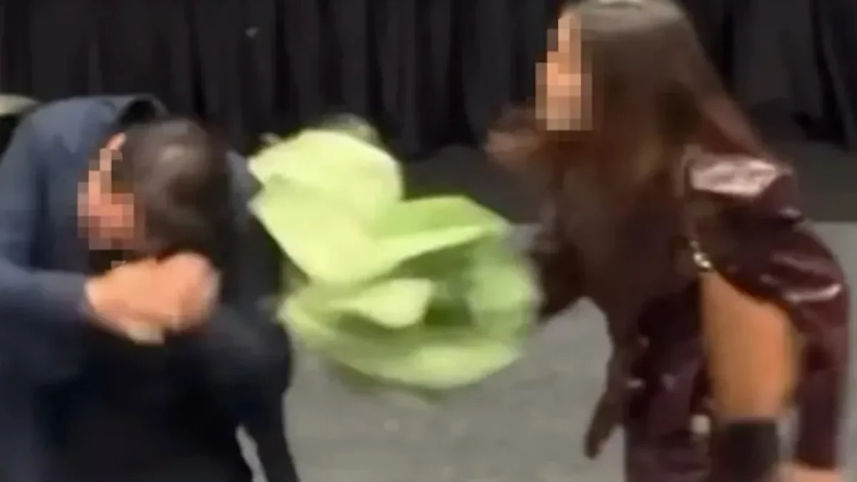 NEVIĐENA SCENA U BIOSKOPU! Umesto filma – drama, vriska i udarci pred svima! (VIDEO)