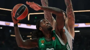 KOŠMARNO VEČE ZA ZVEZDU Ubedljive pobede Panatinaikosa i Barselone, crveno-beli će najtežim putem morati do plej-ofa