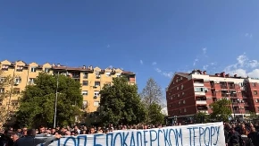 POLICIJA SE U NOVOM SADU OKRENULA PROTIV GRAĐANA: Novosađani izašli na ulice (FOTO)