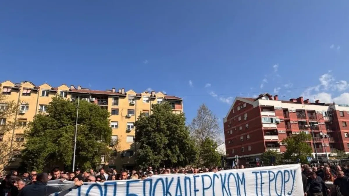 POLICIJA SE U NOVOM SADU OKRENULA PROTIV GRAĐANA: Novosađani izašli na ulice (FOTO)