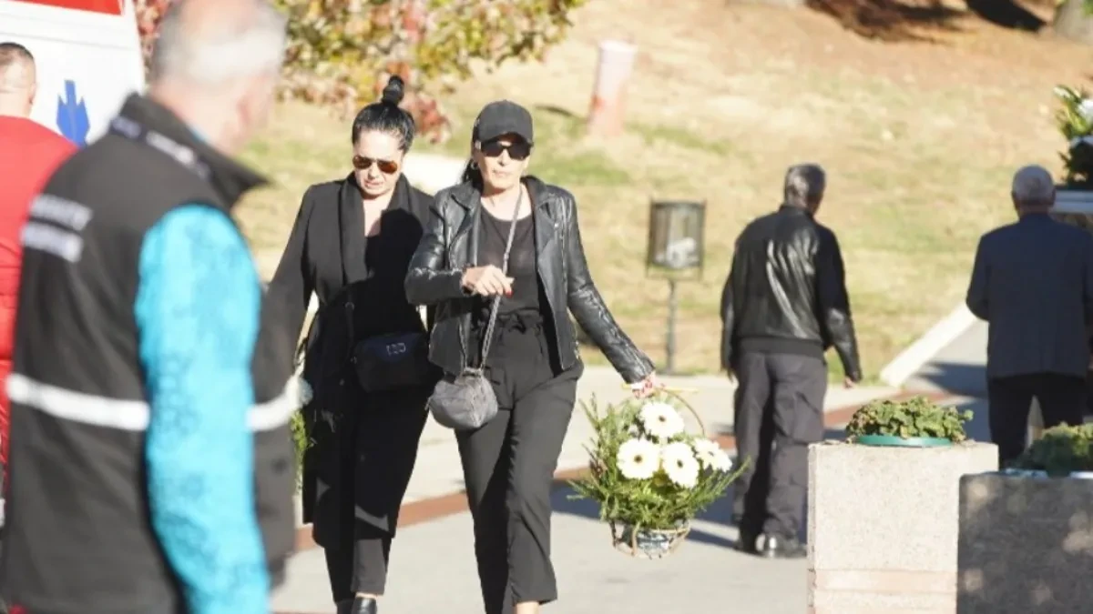 "GAZDA LOKALA PITA KOLIKO KOŠTAŠ, ODEŠ U DVA SA DVA I TO JE TO" Pevačica progovorila o prostituciji