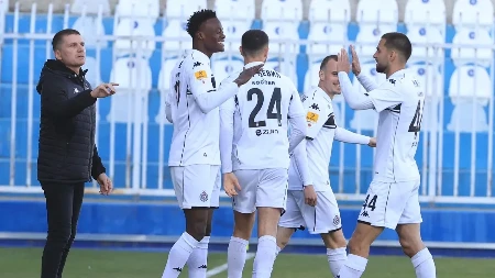 PARTIZAN - ŽELEZNIČAR Šok u Humskoj, gosti vode - 0:1