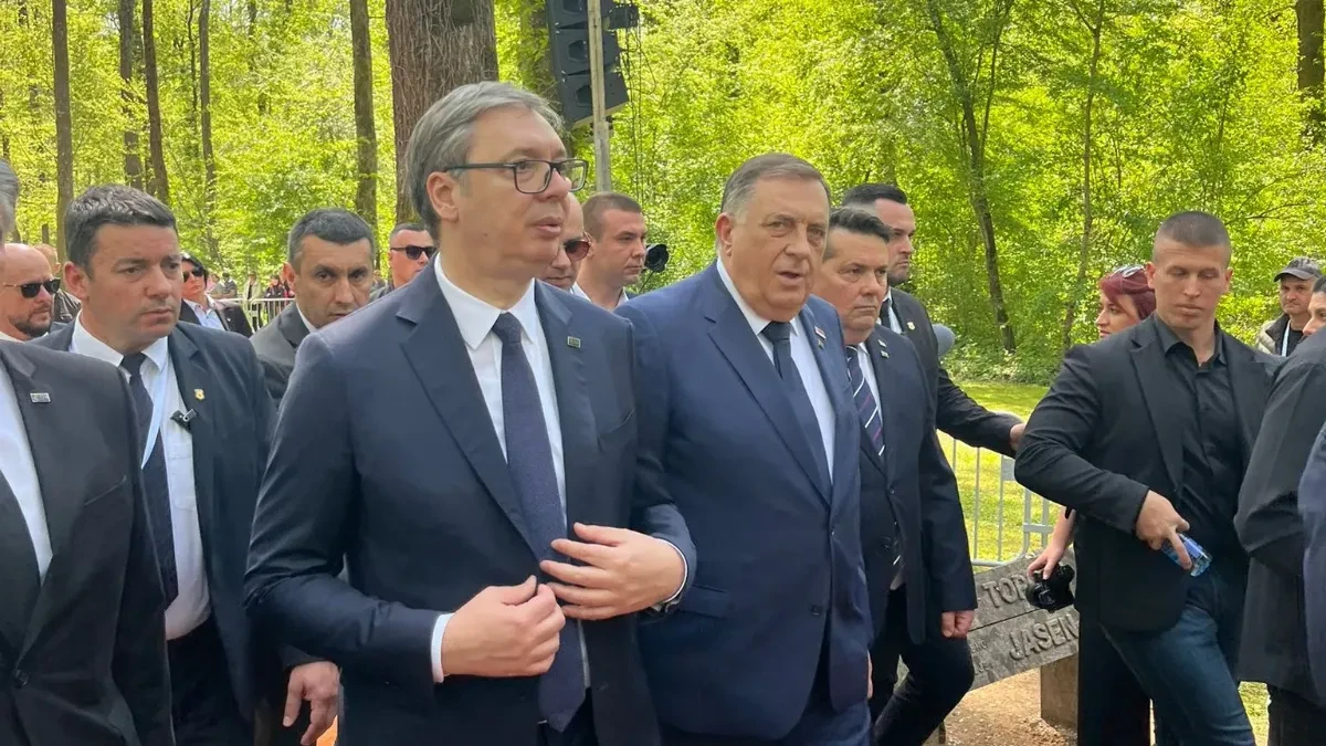VUČIĆ U DONJOJ GRADINI U toku parastos i pomen svim žrtvama Jasenovca