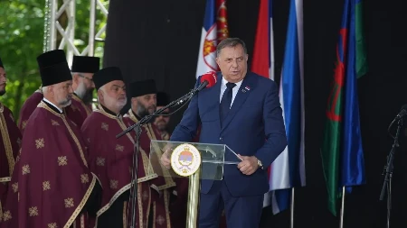 DODIK SE ZAHVALIO VUČIĆU, PA OBRUŠIO NA OVE PREDSTAVNIKE EU: Zašto niste došli ovde, sram vas bilo!