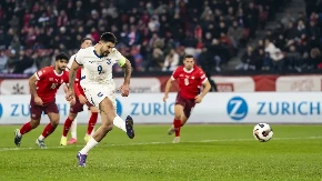 NASTAVLJA DA REŠETA Mitrović prvo doneo trofej, a sada odveo Al Rajan u finale Lige šampiona