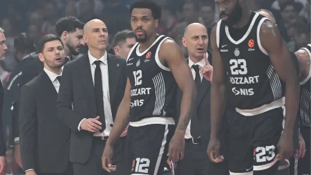 "ZA MENE OVO NIJE NORMALNO" Trener Partizana u čudu nakon pobede nad Zvezdom