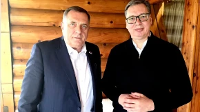 OPASNA IGRA NA BALKANU! Vučić upozorio Dodika: Sprema se vojni savez protiv Srbije!