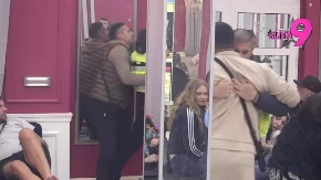 VIKTOR NASRNUO NA ASMINA Zaleteo se ka njemu, niko ne može da ga obuzda! (FOTO)