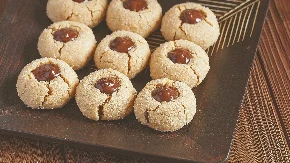 NAJLEPŠA LEŠNIK GNEZDA ZA USKRS Prave se maltene sama, a svi ih vole