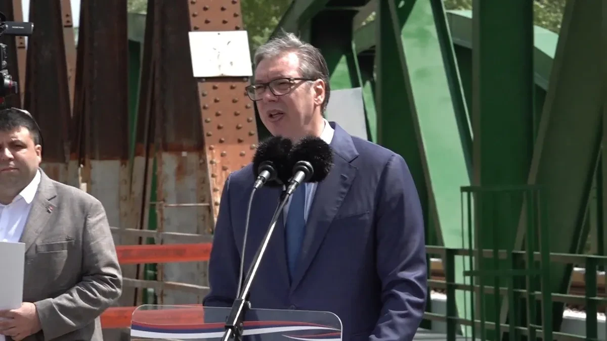 PREDSEDNIK SRBIJE ČESTITAO SVIMA NA DOBRO IZVEDENOM POSLU: Bitno je da se radi, ali je podjednako važno to što smo ga uradili sami (VIDEO)