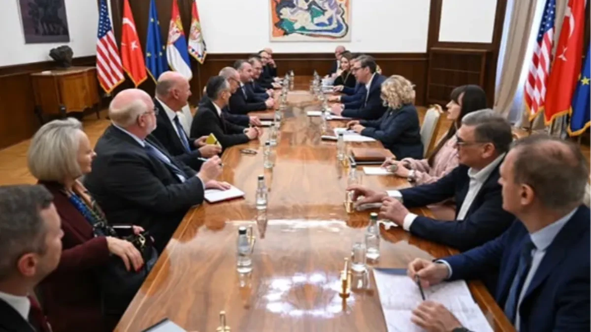 VUČIĆ SA BEHTEL–ENKA O NAPRETKU NA MORAVSKOM KORIDORU Poštovati rokove za Čačak-Kraljevo