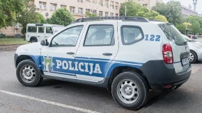 TRI MLADIĆA UBIJENA U PODGORICI Policija juri počinioca!