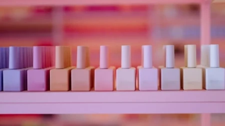 Ova pastelna nijansa je apsolutni prolećni hit: Manikir koji svi traže!