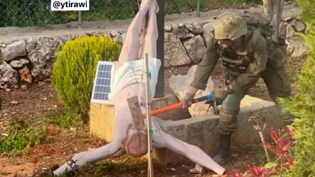 RAZBILI STATUU ISUSA I SVE SNIMILI! Ono što je usledilo šokiralo i vojni vrh — kazna stigla odmah (FOTO)