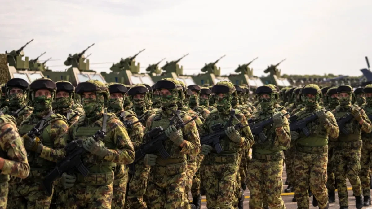 VOJSKA SRBIJE STIGLA U OVAJ GRAD Građani iznenađeni, na ulicama specijalne jedinice