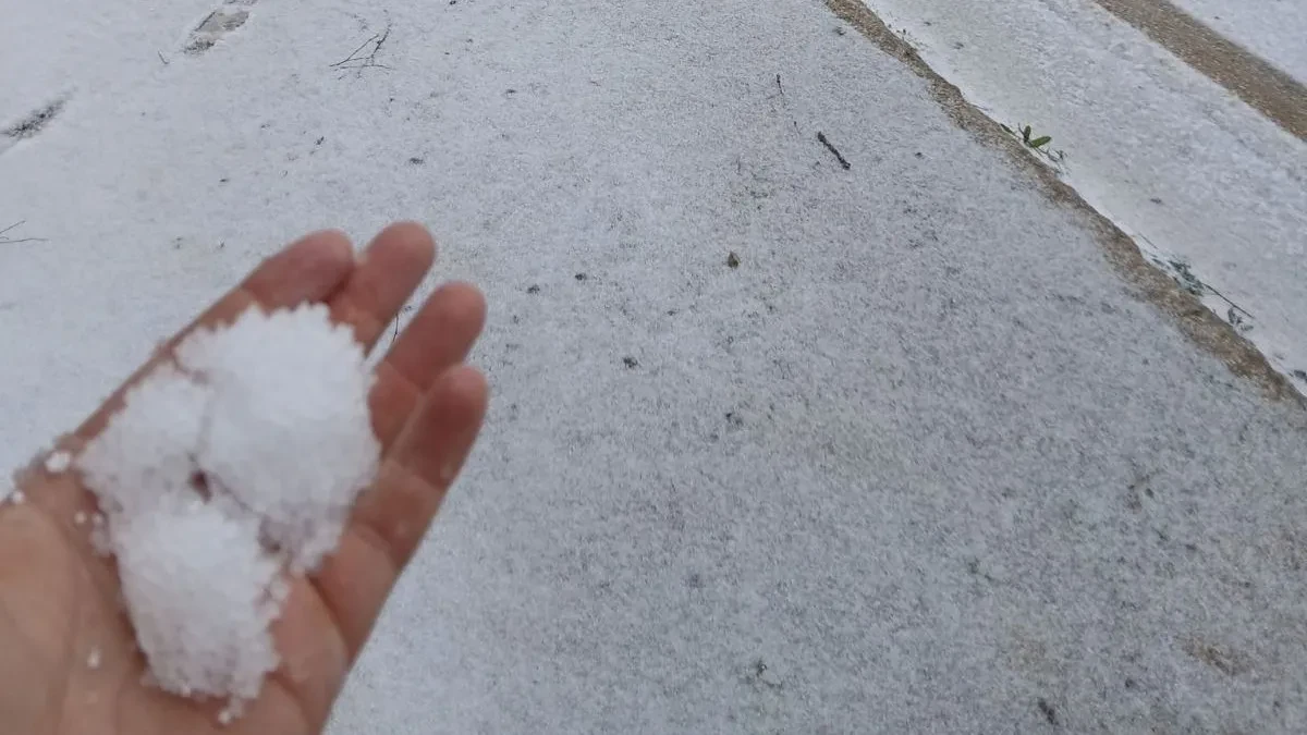 AU, KAO USRED JANUARA! Sve obelelo u ovim delovima zemlje, zima se ne predaje! (FOTO)