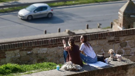 UJUTRU SMRZAVANJE, PREKO DANA KUVANJE RHMZ objavio najnoviju prognozu, evo kakvo nas vreme očekuje danas