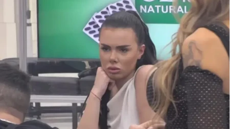 "RAČUNI SU BLOKIRANI I PRAZNI" Otvoren telefon trudne Anite Stanojlović, ni ne slušti šta se dešava napolju!